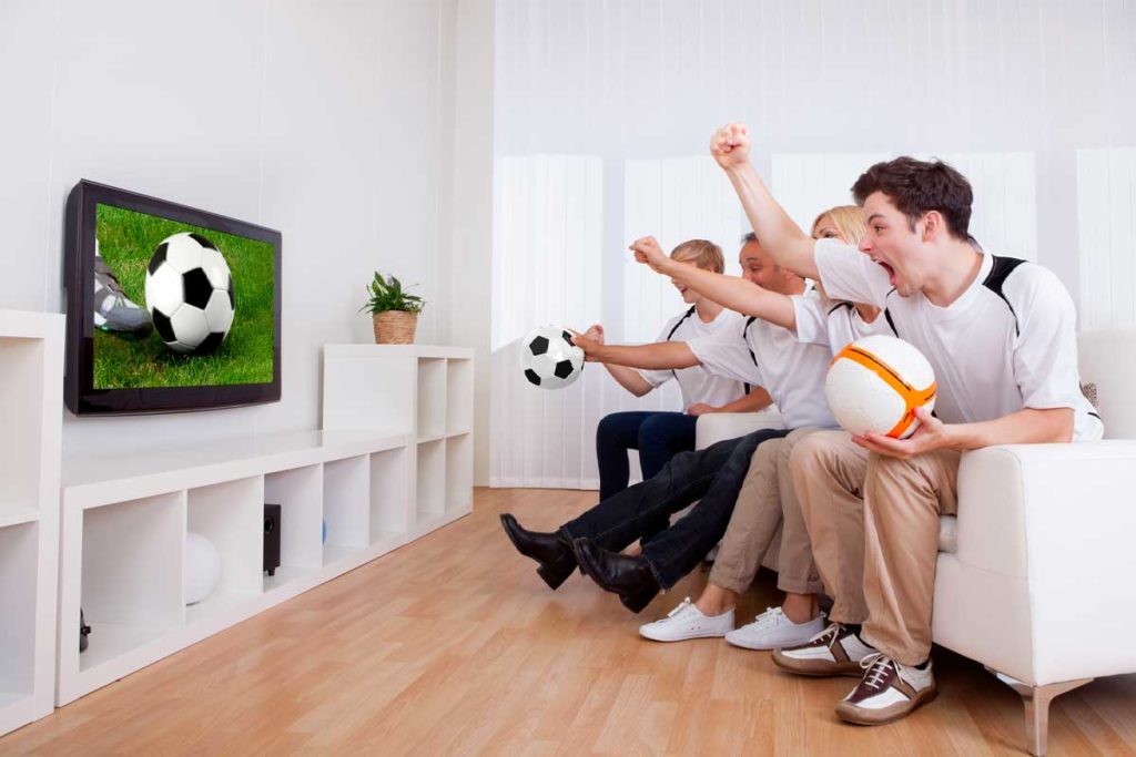 Celá rodina sleduje sportovní kanál přes TV Telly